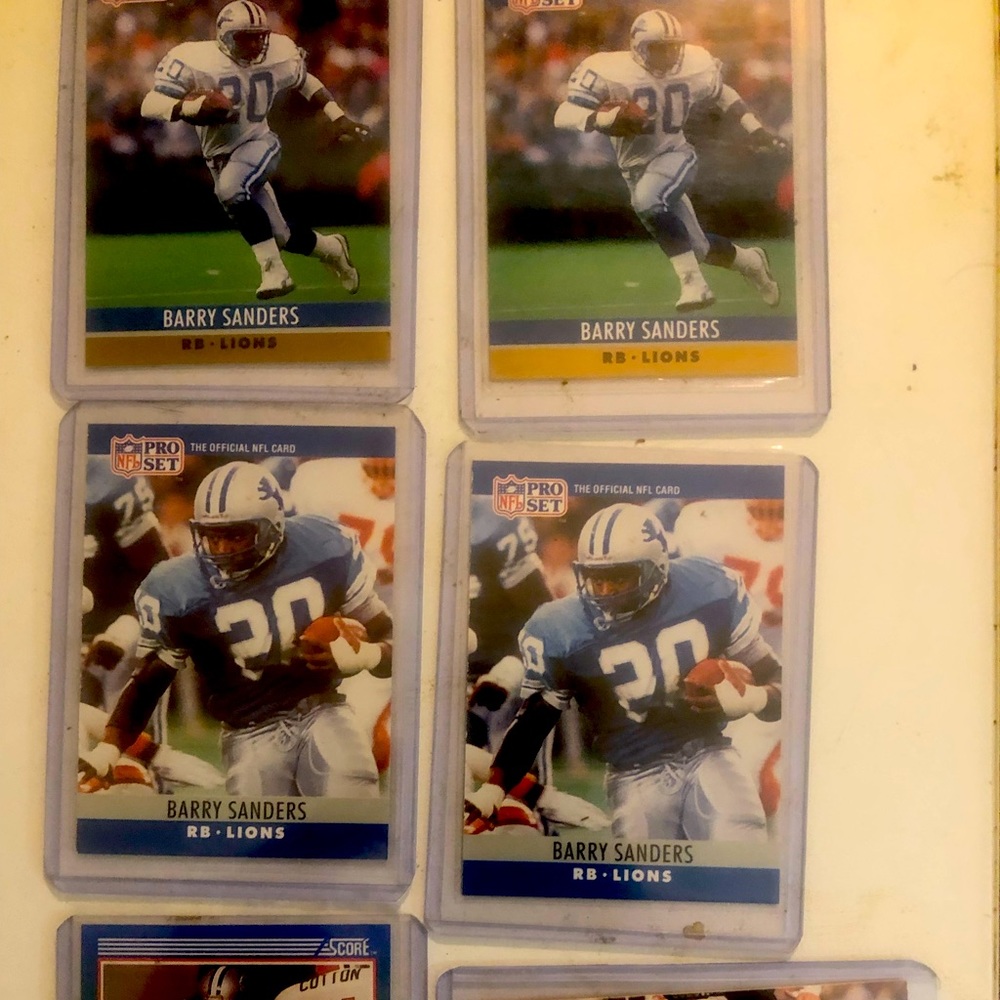 6 MINT PSA BARRY SANDERS ROOKIES IN EMACULATE CONDITION.